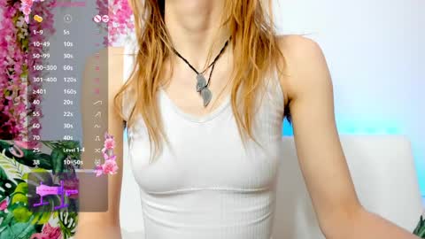 Snapshot of _mari_so chatting on May 17, 2026, 12:12 pm Scarlett online show from May 17, 2026, 12:12 pm