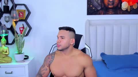 Snapshot of _matthew_santos_ chatting on October 30, 2025, 10:32 pm _matthew_santos_ online show from October 30, 2025, 10:32 pm