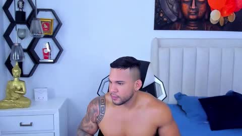 Snapshot of _matthew_santos_ chatting on November 10, 2025, 9:36 pm _matthew_santos_ online show from November 10, 2025, 9:36 pm