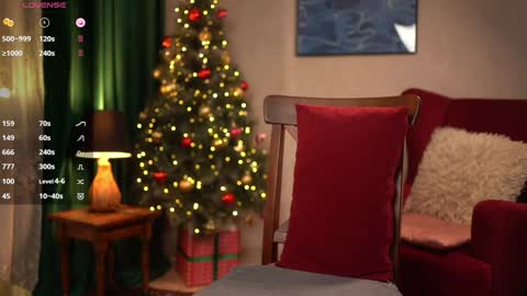 Snapshot of _maybelin_ chatting on December 23, 2024, 12:30 pm Lina online show from December 23, 2024, 12:30 pm