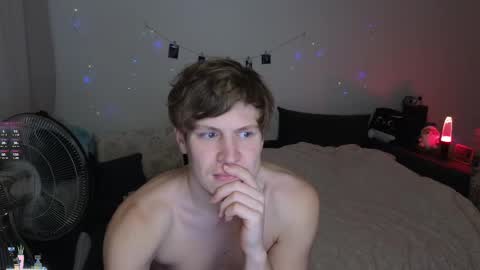  Medaed20  online show from November 5, 2025, 8:31 pm