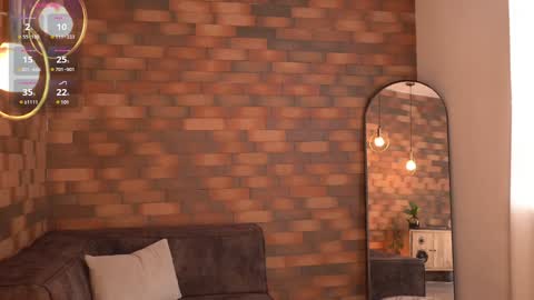 Snapshot of _meghan_gomez1_ chatting on March 12, 2025, 4:46 pm     online show from March 12, 2025, 4:46 pm