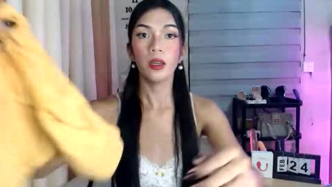 Melly online show from February 23, 2026, 9:34 pm