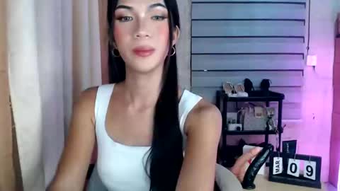 Snapshot of _mellyxxx chatting on March 9, 2026, 12:09 pm Melly online show from March 9, 2026, 12:09 pm