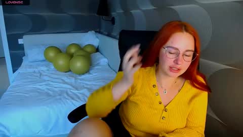 Snapshot of _mi_amore chatting on September 12, 2025, 7:30 am _mi_amore online show from September 12, 2025, 7:30 am