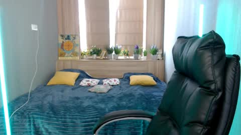 Snapshot of _mi_amore chatting on March 26, 2026, 7:36 am _mi_amore online show from March 26, 2026, 7:36 am