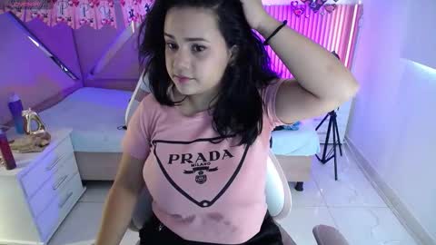  Mia  online show from February 17, 2026, 12:45 pm