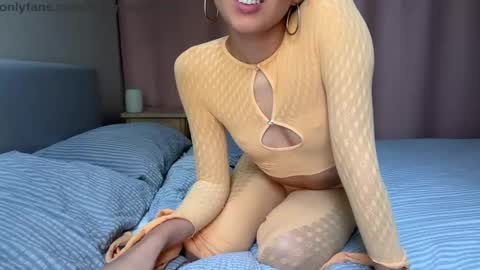 Snapshot of _miamagdalena chatting on October 2, 2025, 4:03 pm Mia Magdalena online show from October 2, 2025, 4:03 pm