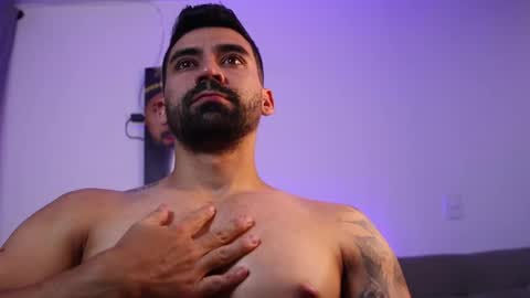 Snapshot of _mikestone chatting on March 4, 2026, 1:55 am soy mike online show from March 4, 2026, 1:55 am