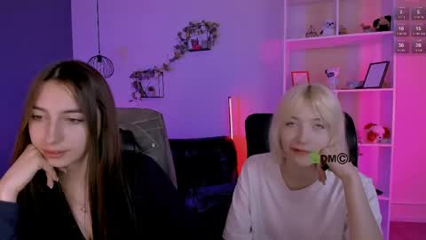Snapshot of _mila_fire chatting on May 4, 2026, 9:16 am your Mila online show from May 4, 2026, 9:16 am