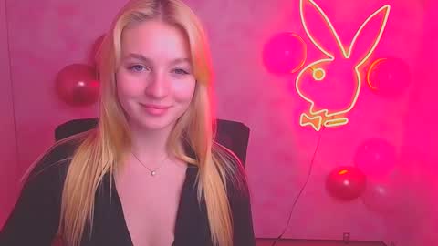 Melanie online show from February 13, 2025, 3:24 pm