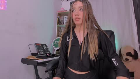 Snapshot of _miranda_hobbess chatting on January 15, 2025, 10:57 pm Camila independent model online show from January 15, 2025, 10:57 pm