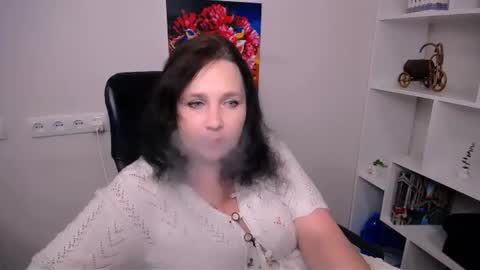 Snapshot of _miranda_sun chatting on July 2, 2026, 7:47 am Miranda online show from July 2, 2026, 7:47 am