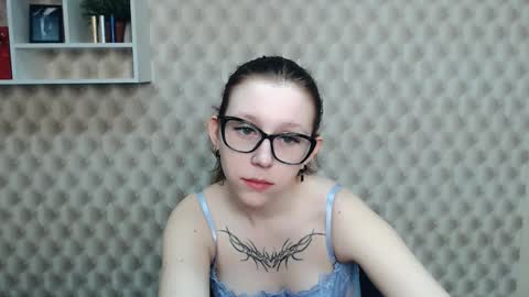 Snapshot of _miraterri_ chatting on March 12, 2025, 1:08 pm Mira online show from March 12, 2025, 1:08 pm