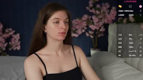 Snapshot of _mirror_girl chatting on July 9, 2026, 3:49 pm Victoria online show from July 9, 2026, 3:49 pm