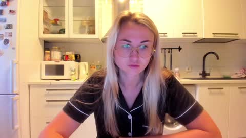 Eva online show from January 1, 2025, 9:39 am