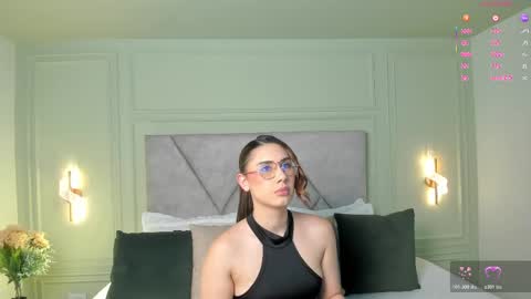 kimberley cruz online show from November 18, 2025, 11:47 am