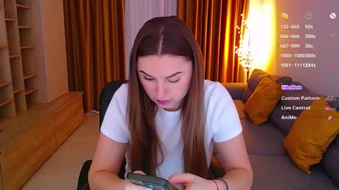 Mia online show from February 1, 2026, 8:02 am