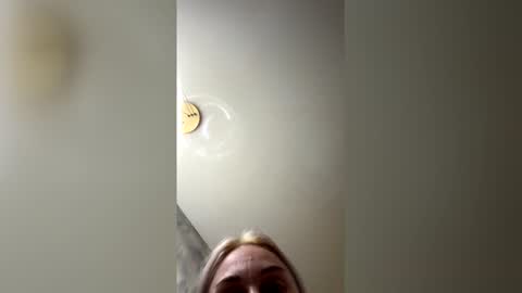 _moon_star online show from April 14, 2026, 4:35 pm