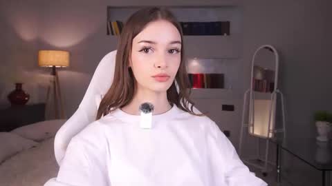 Snapshot of _moonlit_melody_ chatting on February 27, 2026, 5:13 pm Margo online show from February 27, 2026, 5:13 pm