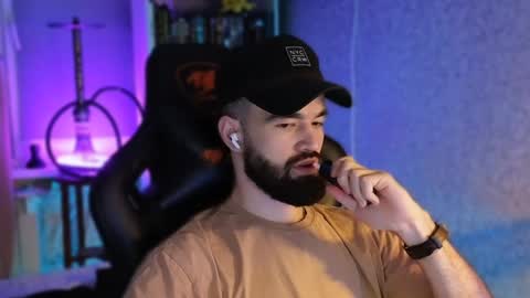 Ask me online show from December 7, 2024, 6:59 pm