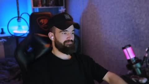 Ask me online show from January 21, 2025, 4:16 pm