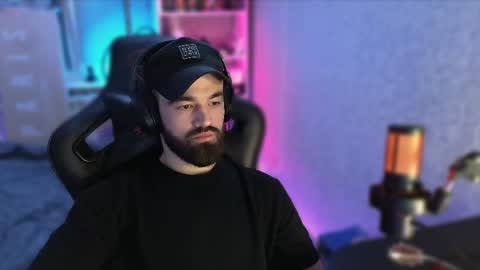 Ask me online show from February 10, 2025, 9:58 pm