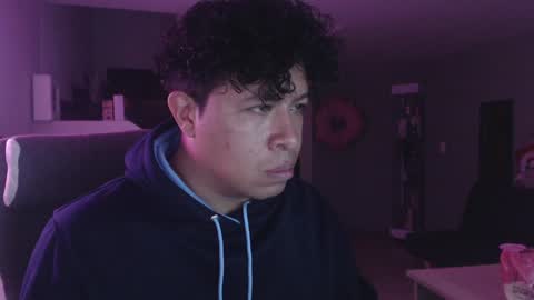 Panda  online show from February 6, 2025, 10:43 pm