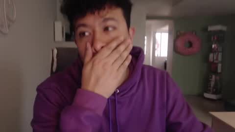 Panda  online show from March 12, 2025, 8:41 pm