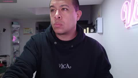 Panda  online show from October 11, 2025, 10:36 am