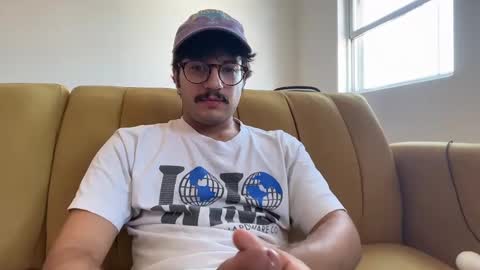 Snapshot of _mrguy_ chatting on September 19, 2025, 3:24 pm _mrguy_ online show from September 19, 2025, 3:24 pm