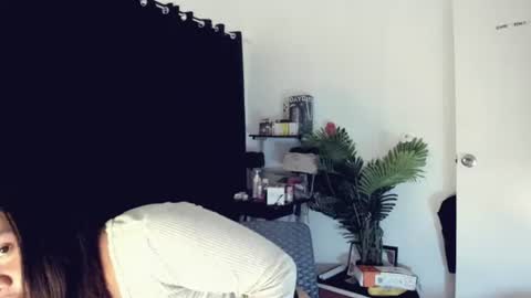 Angel online show from April 23, 2026, 7:41 am