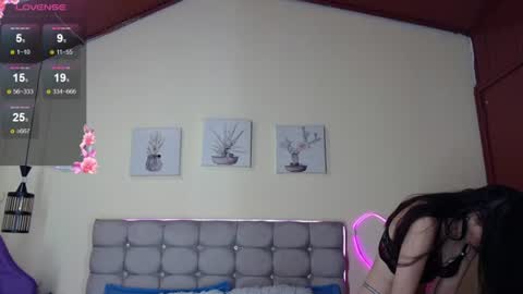 Snapshot of _naomi_s chatting on June 30, 2026, 1:12 pm _naomi_s online show from June 30, 2026, 1:12 pm