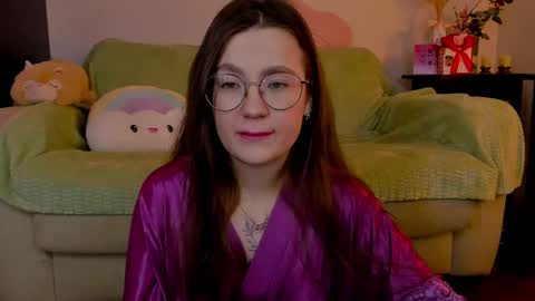 Snapshot of _nemalkovamia chatting on March 6, 2025, 3:35 am Mia with a big heart  online show from March 6, 2025, 3:35 am