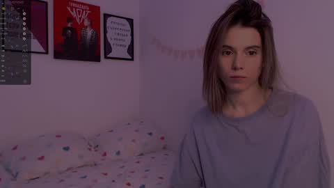 Snapshot of _ni_kiss chatting on January 12, 2025, 1:42 am Nika online show from January 12, 2025, 1:42 am