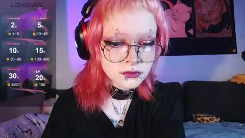 Snapshot of _nicole_meow_ chatting on June 12, 2026, 12:31 am Nicole online show from June 12, 2026, 12:31 am