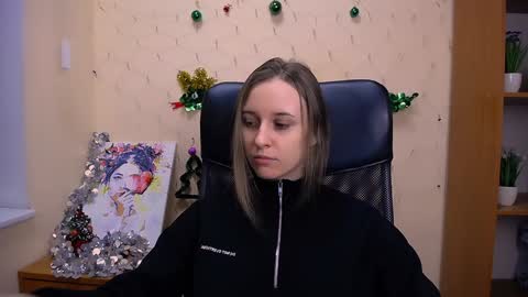 Nica online show from December 26, 2024, 2:48 pm