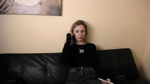 Nica online show from March 15, 2026, 11:16 am