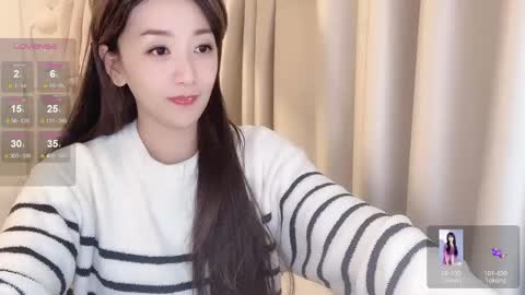 Snapshot of _nina_77 chatting on December 30, 2024, 11:48 am _nina_77 online show from December 30, 2024, 11:48 am