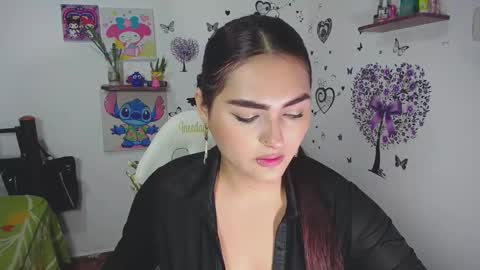 Nina  online show from October 31, 2025, 5:08 am