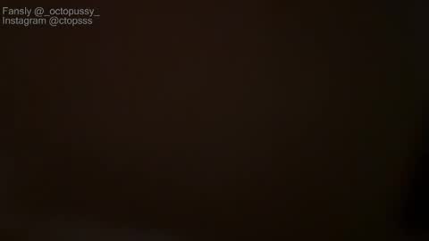 Snapshot of _octopussy_ chatting on May 22, 2026, 10:15 pm Mikayla online show from May 22, 2026, 10:15 pm
