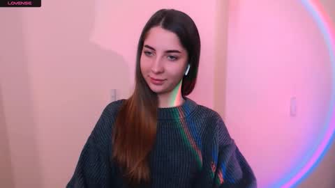 Olivia online show from November 28, 2025, 11:13 am