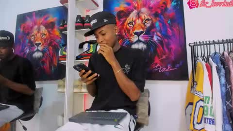 Kevin  online show from November 7, 2025, 9:09 am