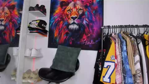 Kevin  online show from December 5, 2025, 4:21 am