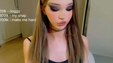 Snapshot of _paprika chatting on April 24, 2026, 8:55 pm _paprika online show from April 24, 2026, 8:55 pm