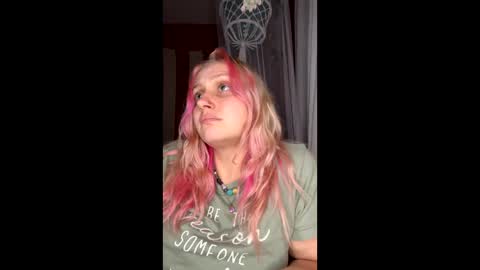 Snapshot of _peaceoutgirlscout_ chatting on September 21, 2025, 1:51 am _peaceoutgirlscout_ online show from September 21, 2025, 1:51 am