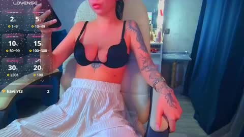 Ilona online show from April 12, 2026, 2:33 pm