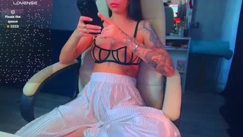Snapshot of _pink__rabbit_ chatting on April 20, 2026, 6:38 am Ilona online show from April 20, 2026, 6:38 am