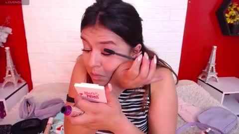 Snapshot of _poison_sweet chatting on October 30, 2025, 11:05 pm Laura online show from October 30, 2025, 11:05 pm