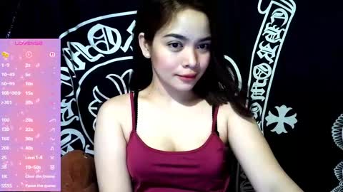 Snapshot of _preciousmoira chatting on May 8, 2026, 3:28 pm _preciousmoira online show from May 8, 2026, 3:28 pm